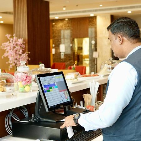 Kyriad Hotel صلالة المظهر الخارجي الصورة