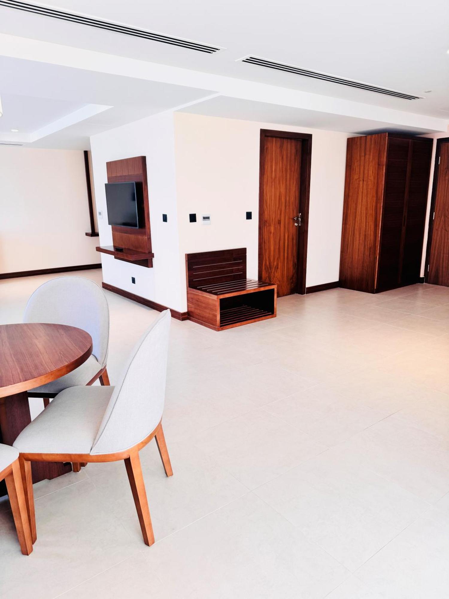 Kyriad Hotel صلالة المظهر الخارجي الصورة